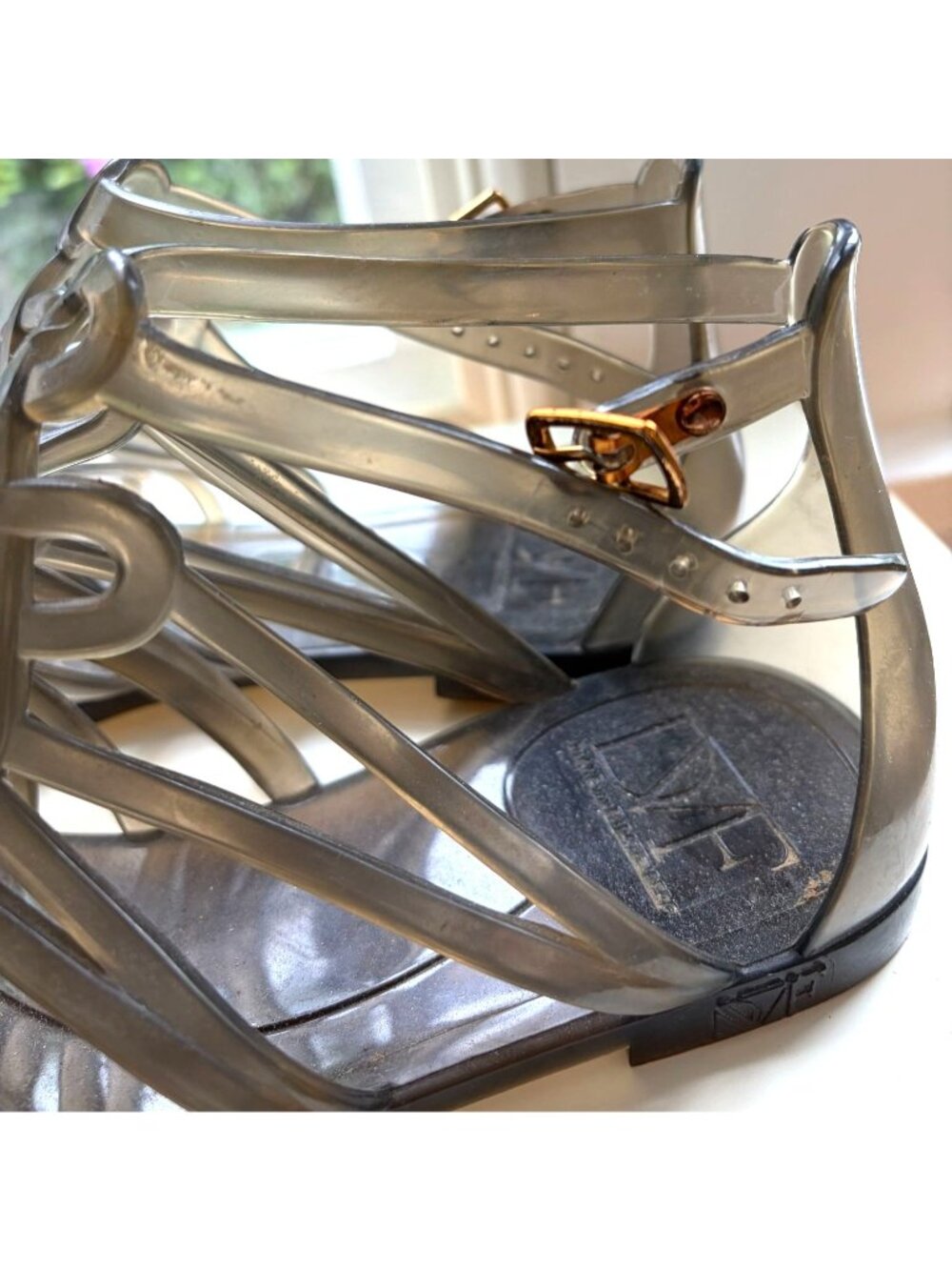 Diane Von Furstenberg DVF Jaya Love Knot Jelly Gladiator Sandal Gray Size 9M - Picture 5 of 10